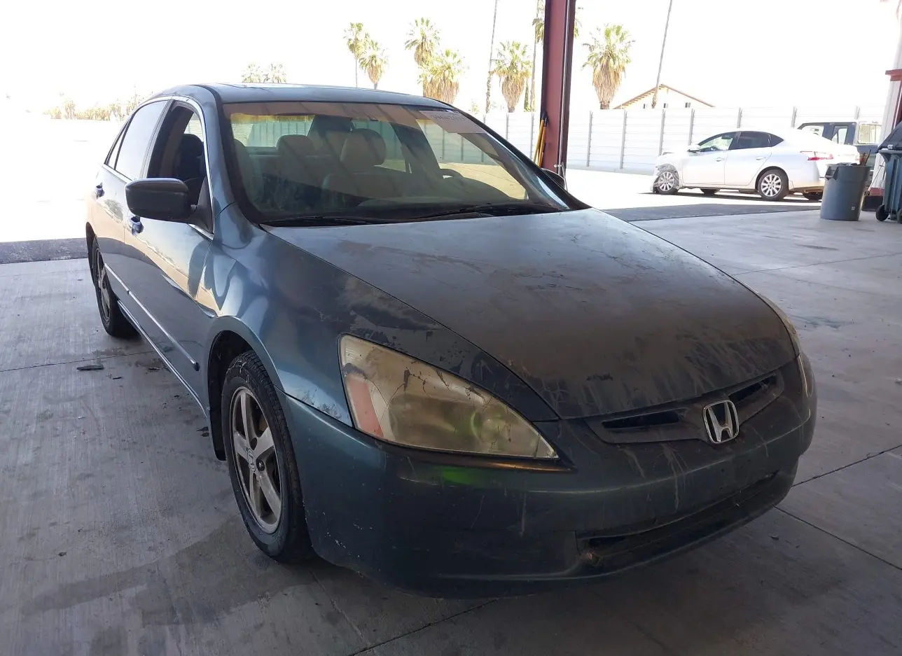 2005 HONDA  - Image 1.