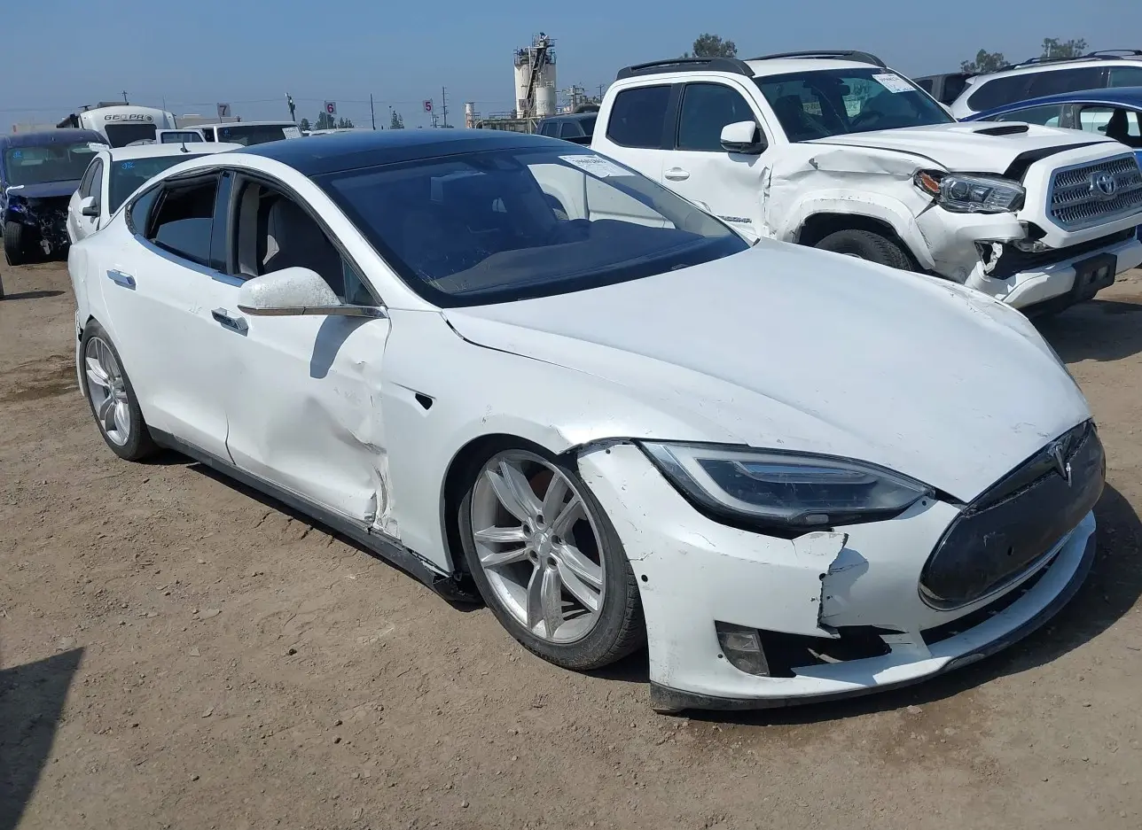 2015 TESLA  - Image 1.