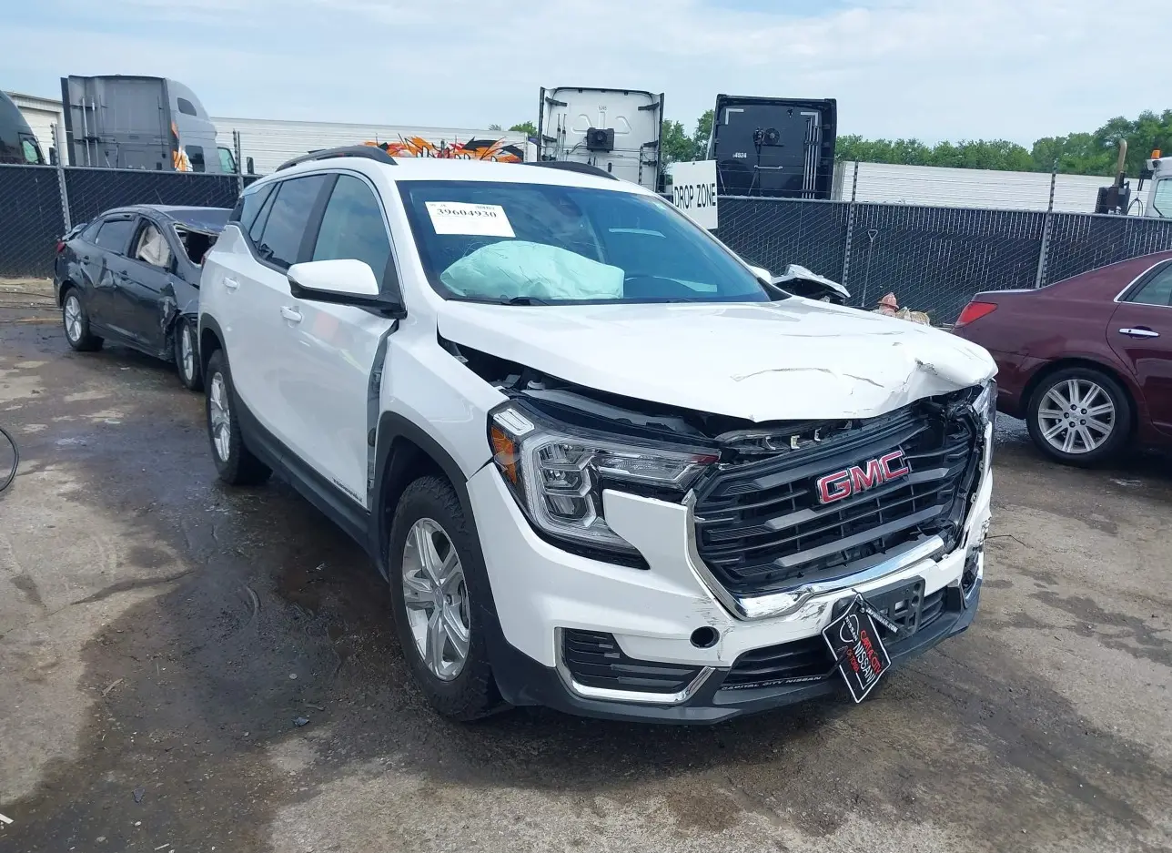 2022 GMC  - Image 1.