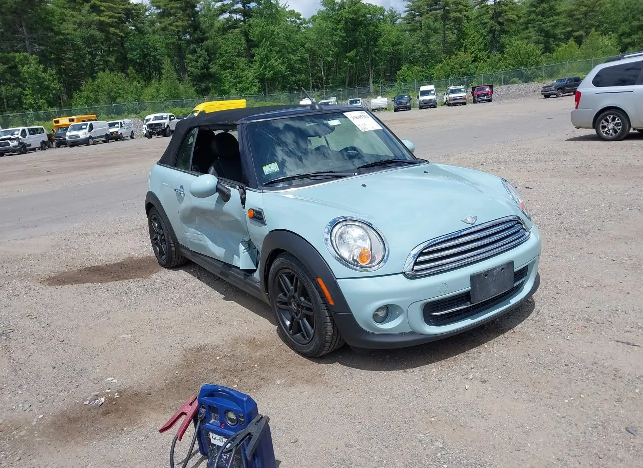 2012 MINI  - Image 1.