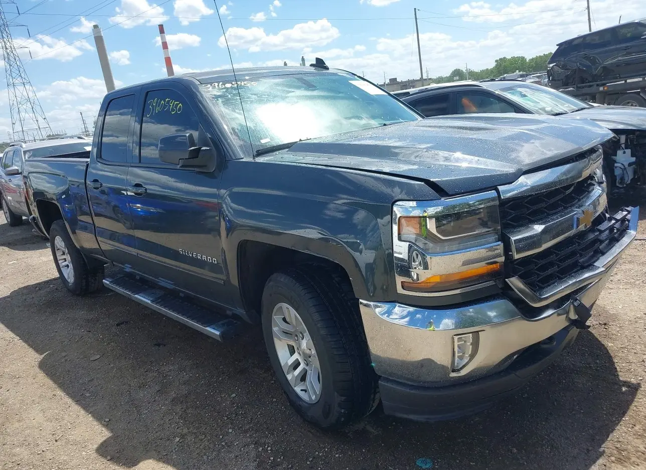 2017 CHEVROLET  - Image 1.