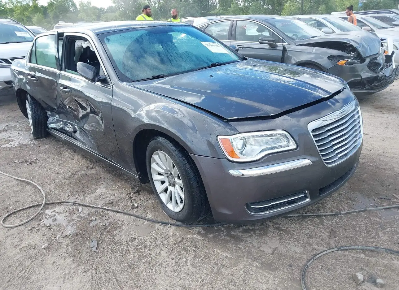 2013 CHRYSLER  - Image 1.