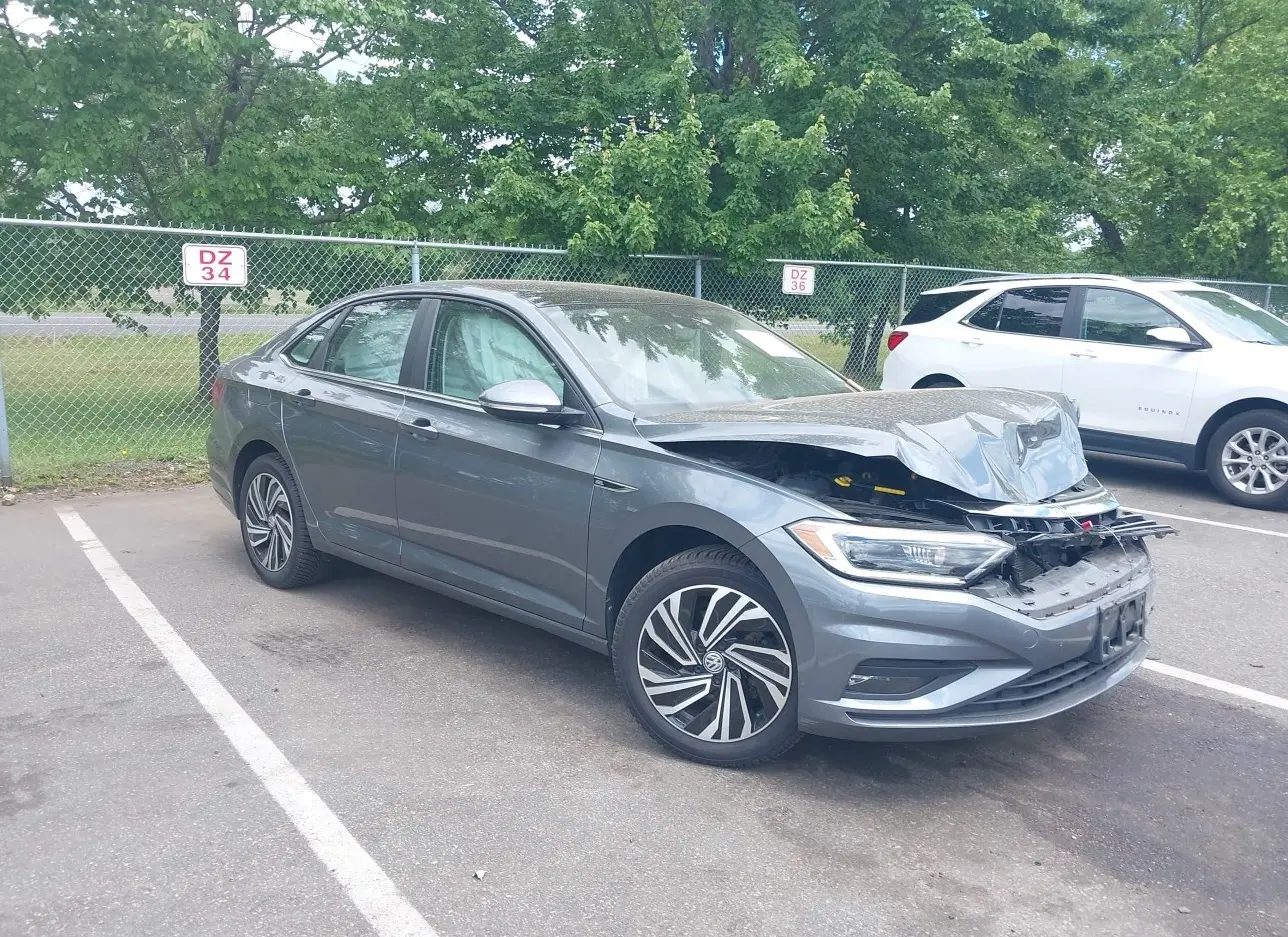 2020 VOLKSWAGEN  - Image 1.