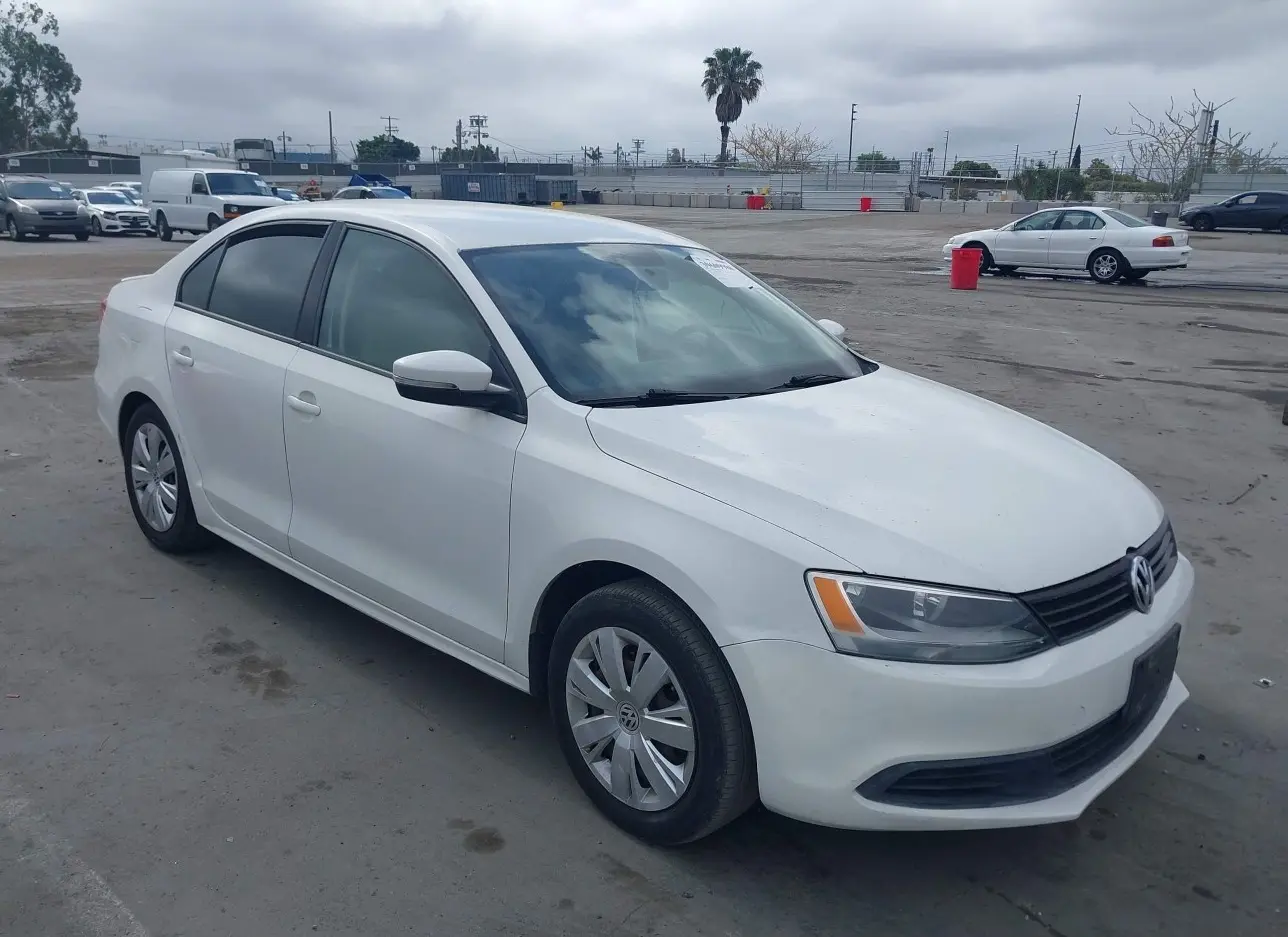 2014 VOLKSWAGEN  - Image 1.