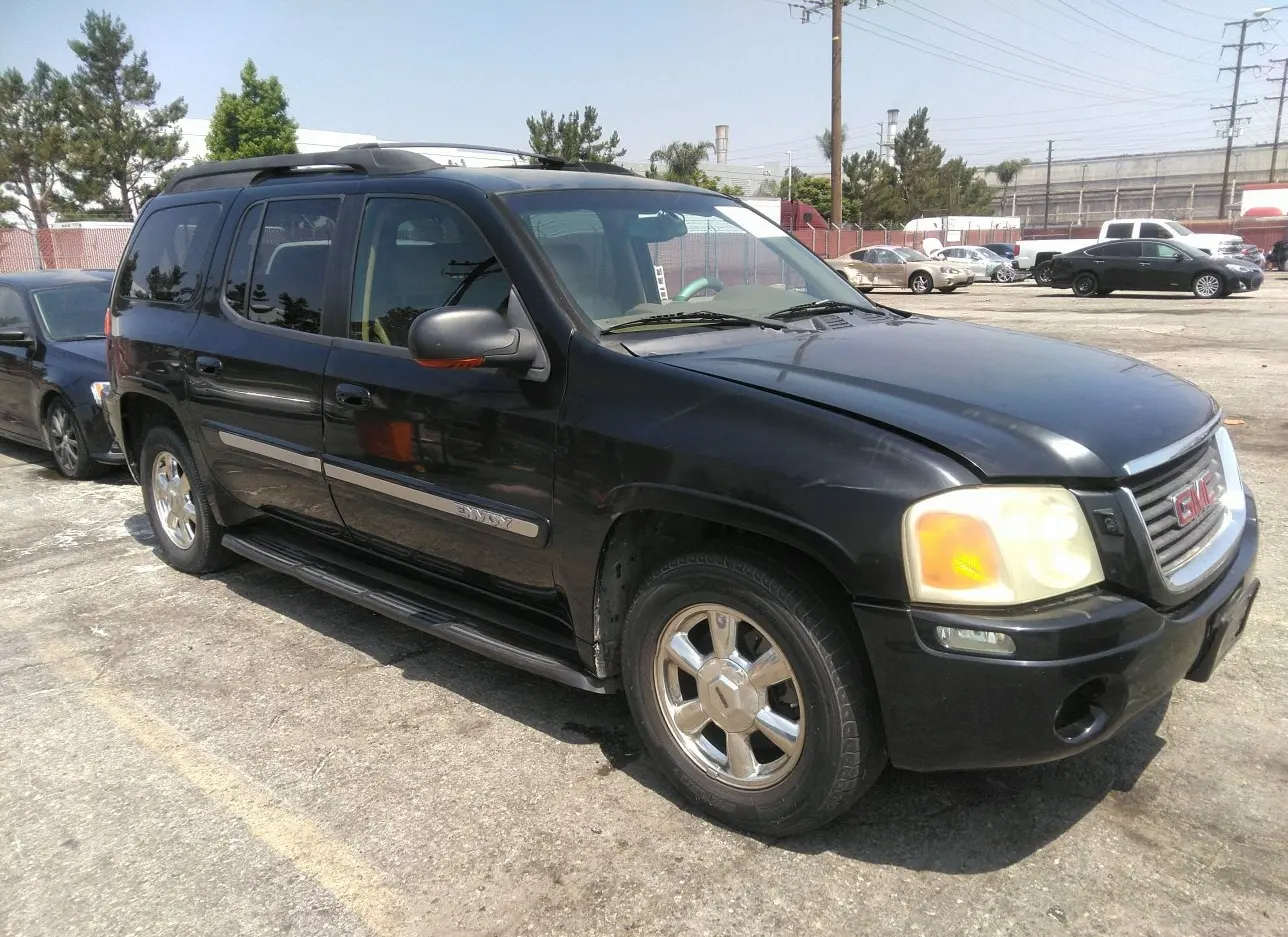 2002 GMC  - Image 1.