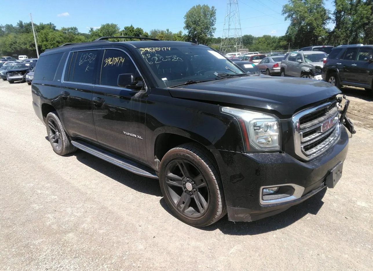 2015 GMC  - Image 1.