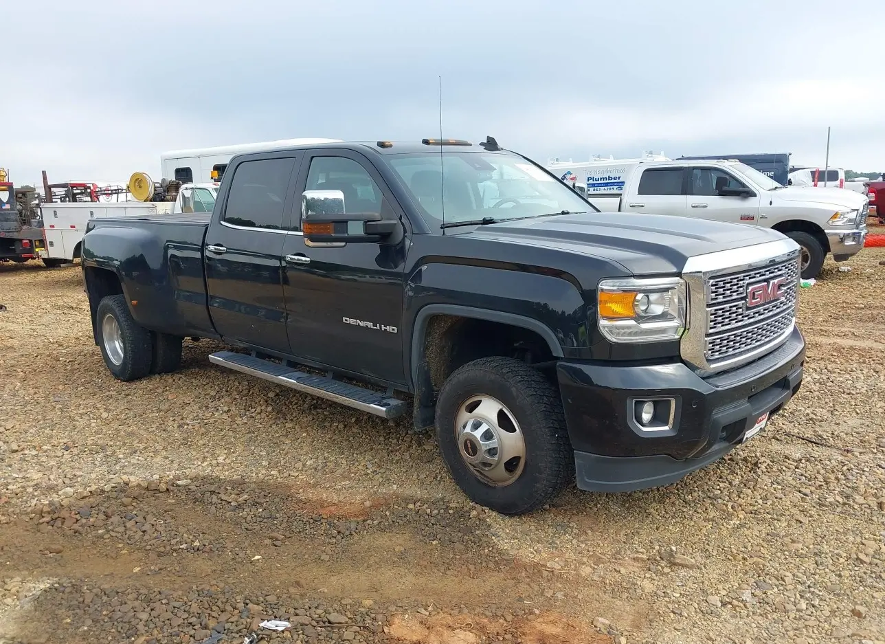 2019 GMC  - Image 1.