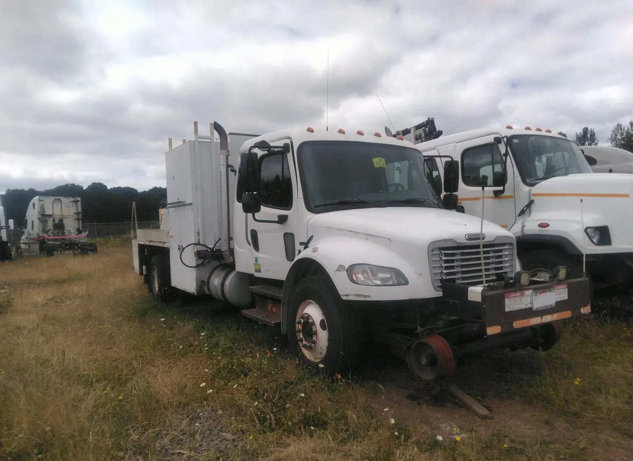 2006 FREIGHTLINER  - Image 1.