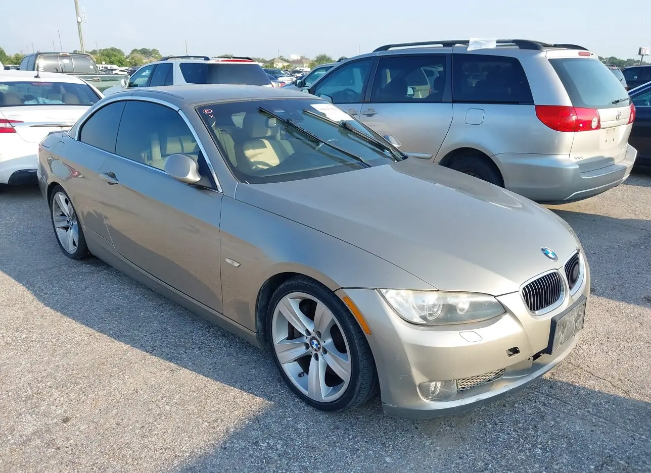 2009 BMW  - Image 1.