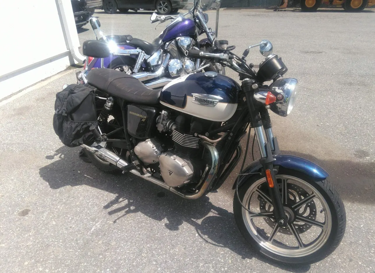 2009 TRIUMPH  - Image 1.