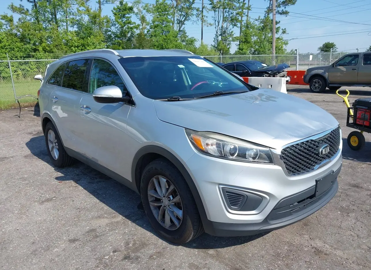 2017 KIA  - Image 1.