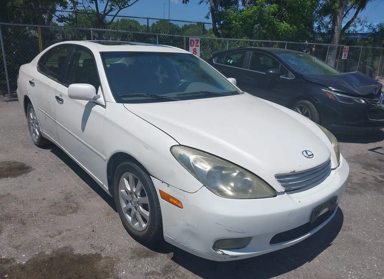 2004 LEXUS  - Image 1.