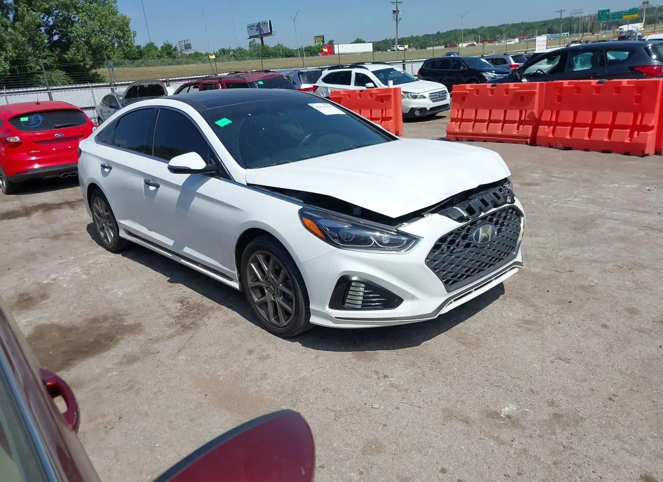 2019 HYUNDAI  - Image 1.