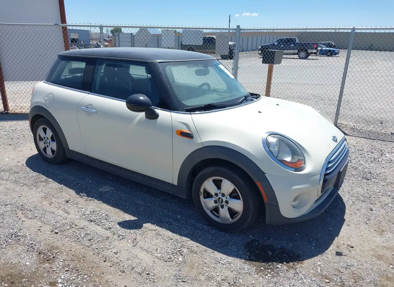 2014 MINI  - Image 1.