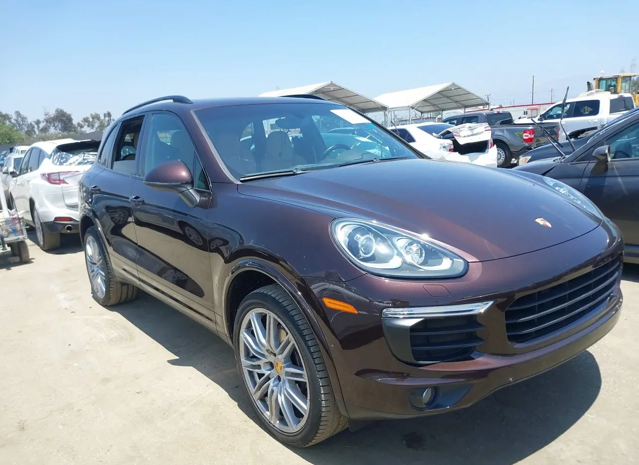 2018 PORSCHE  - Image 1.