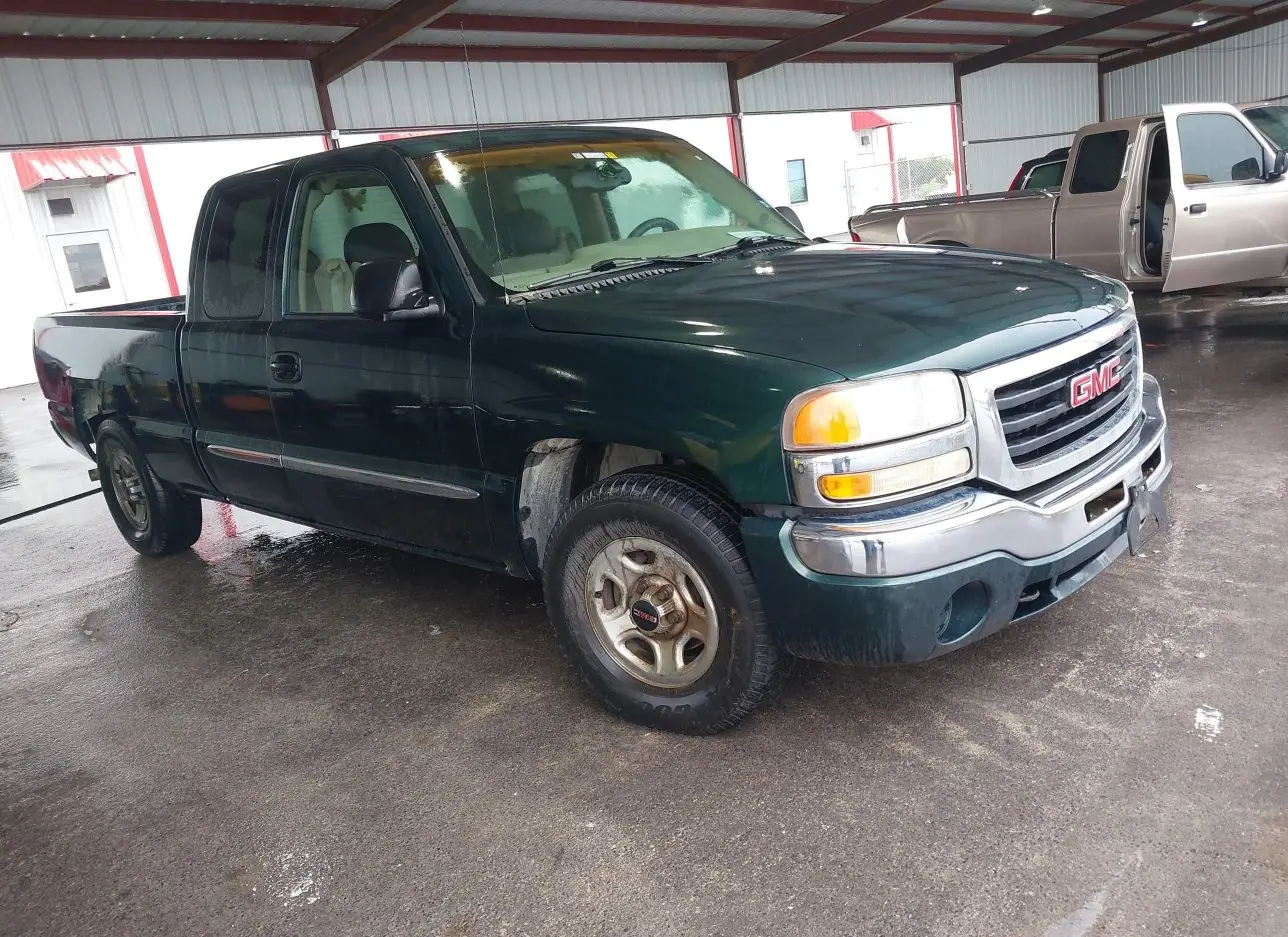 2003 GMC  - Image 1.