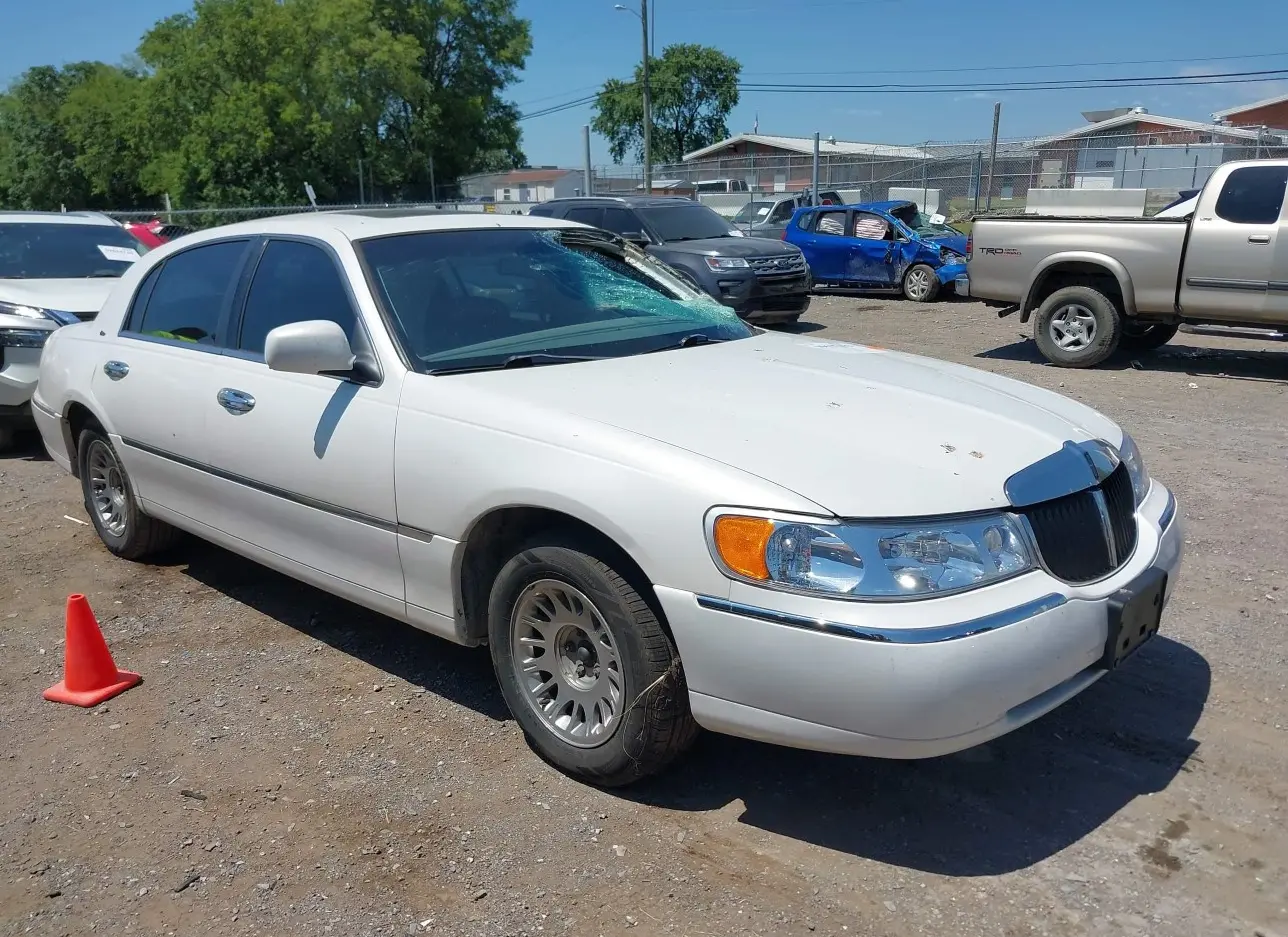 1999 LINCOLN  - Image 1.