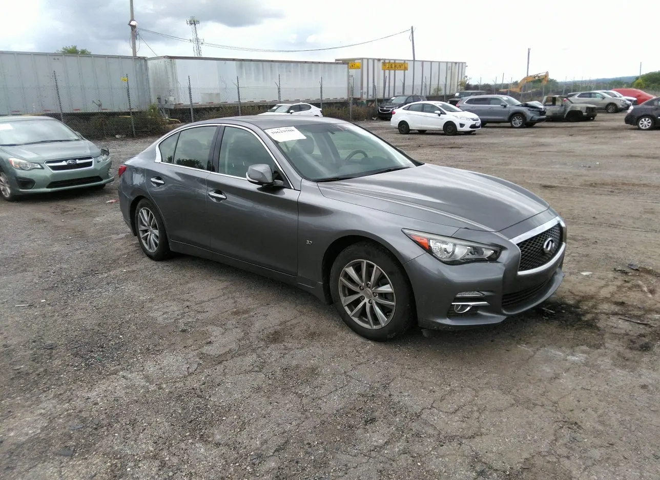 2015 INFINITI  - Image 1.