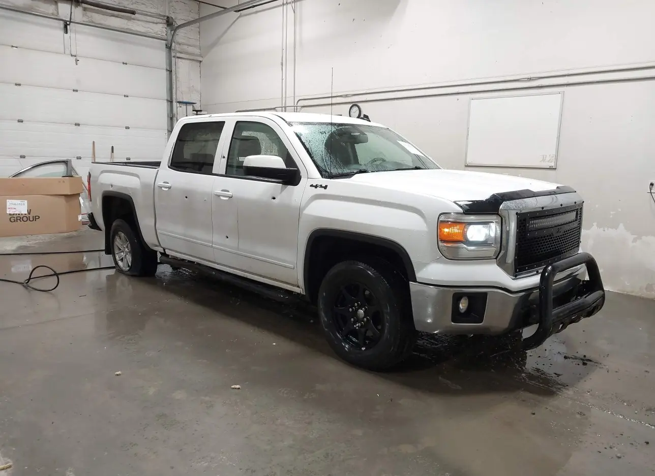 2014 GMC  - Image 1.