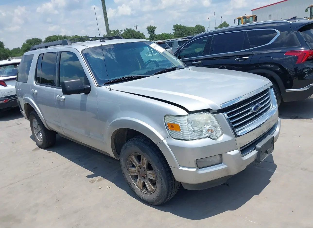 2010 FORD  - Image 1.