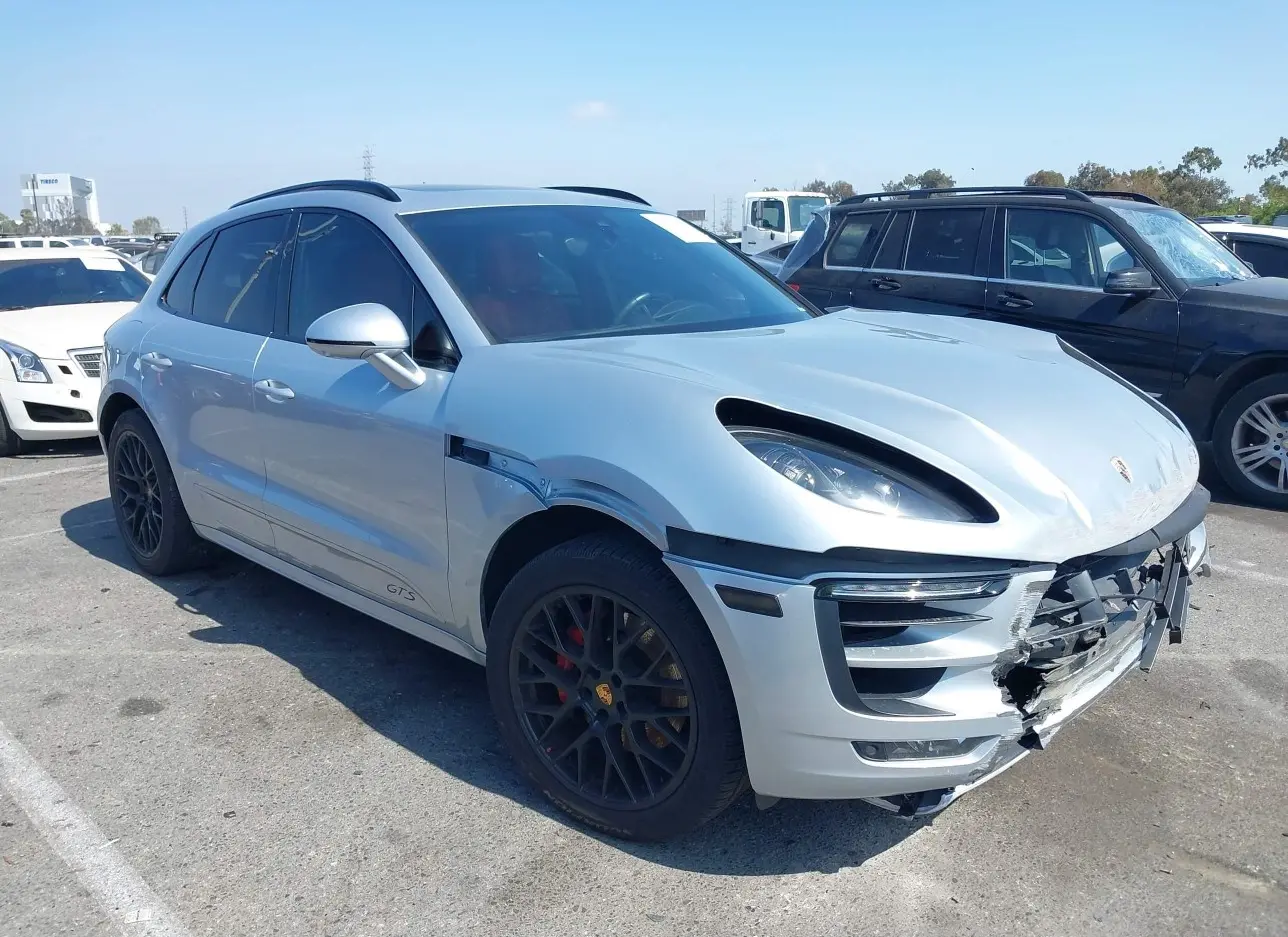 2018 PORSCHE  - Image 1.