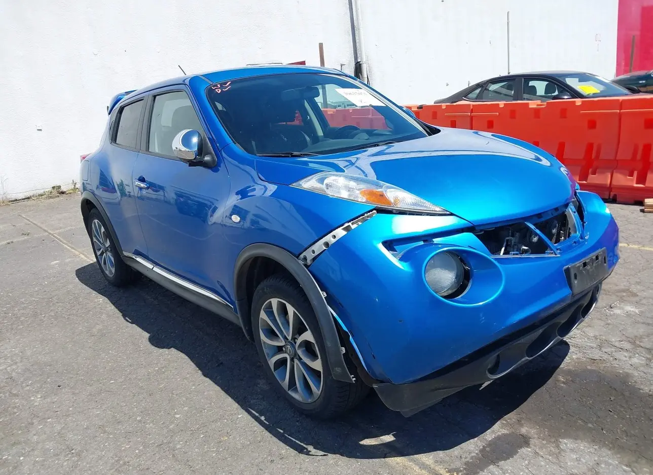 2012 NISSAN  - Image 1.