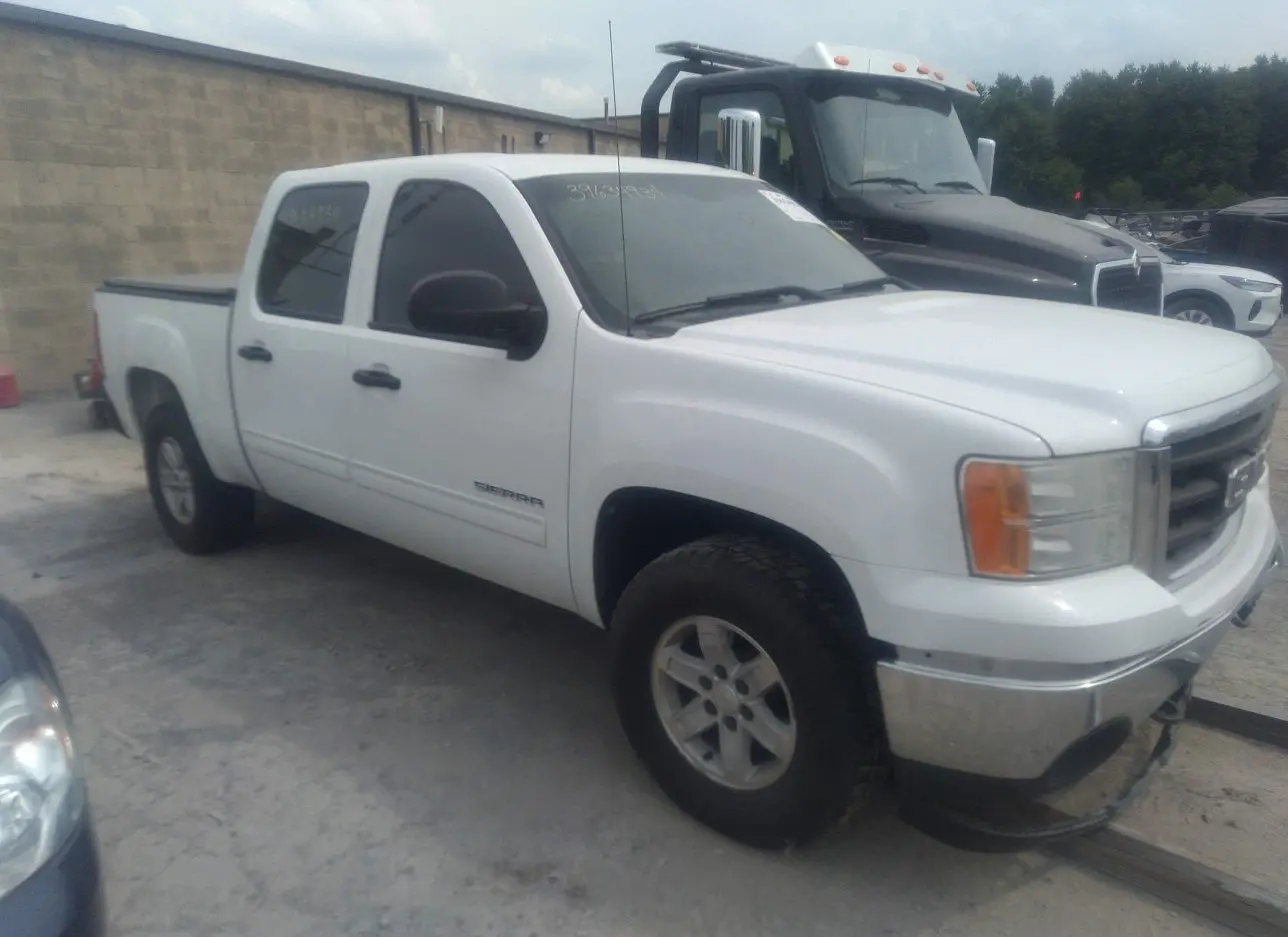 2010 GMC  - Image 1.