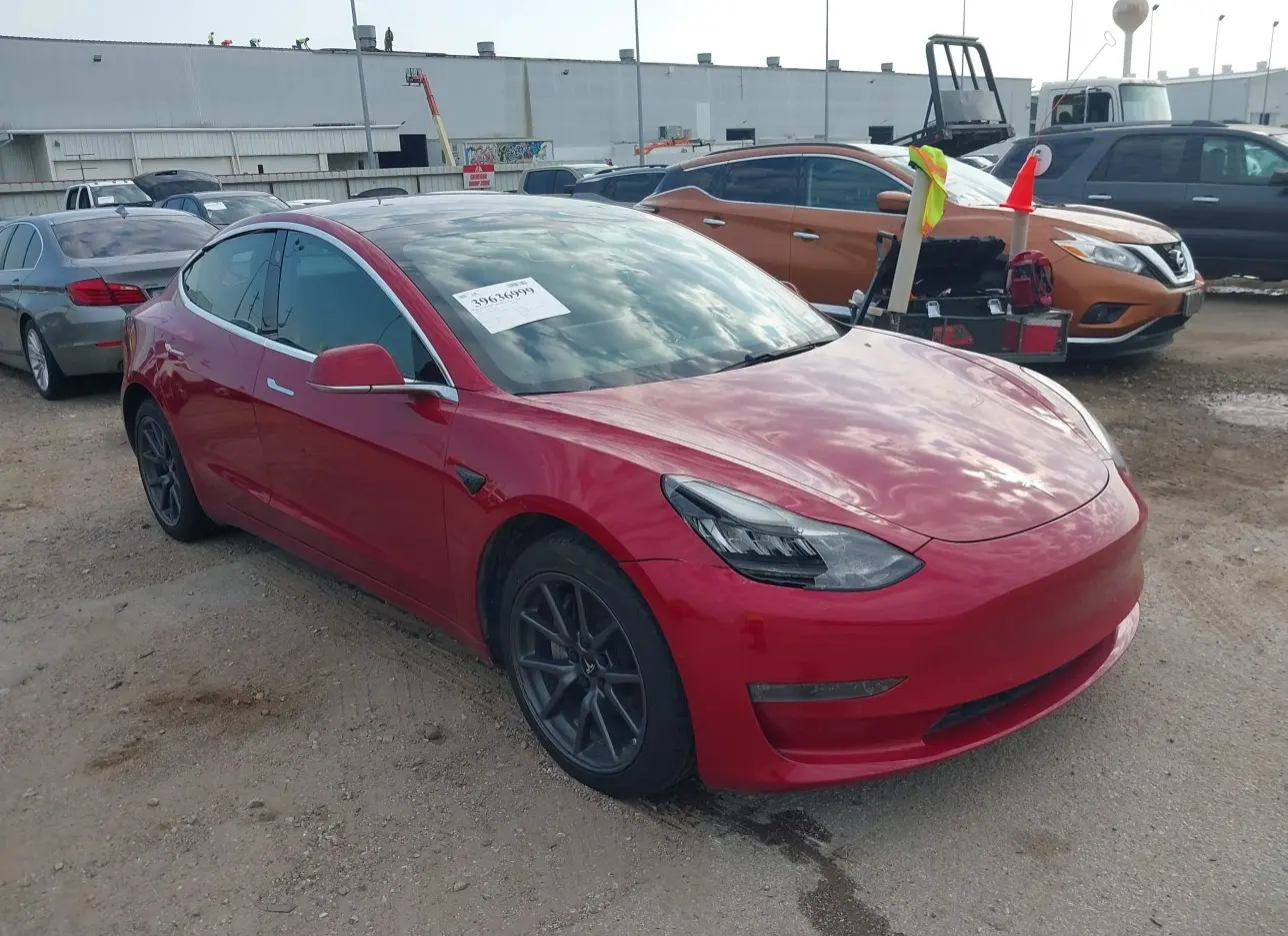 2019 TESLA  - Image 1.