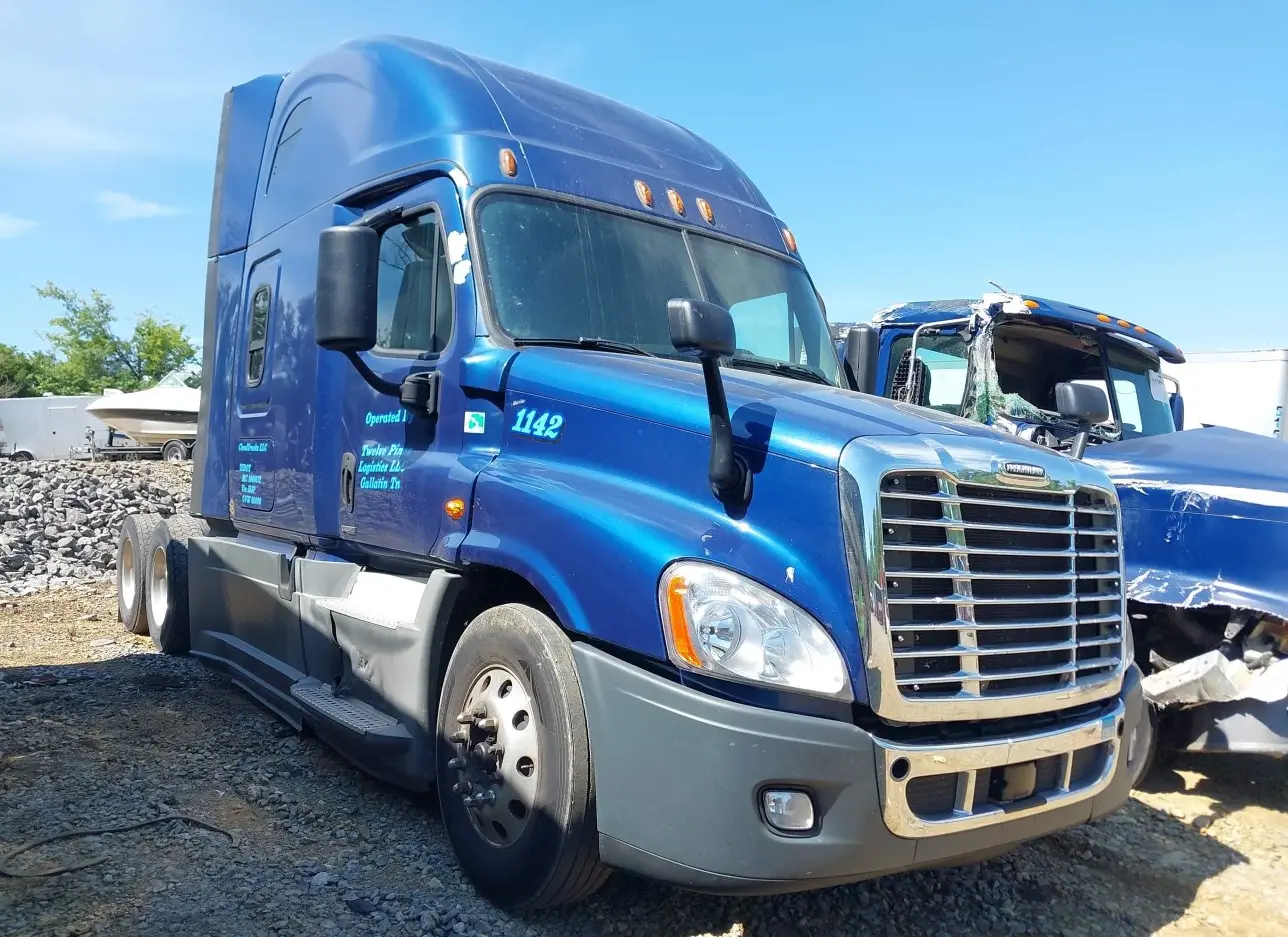 2018 FREIGHTLINER  - Image 1.