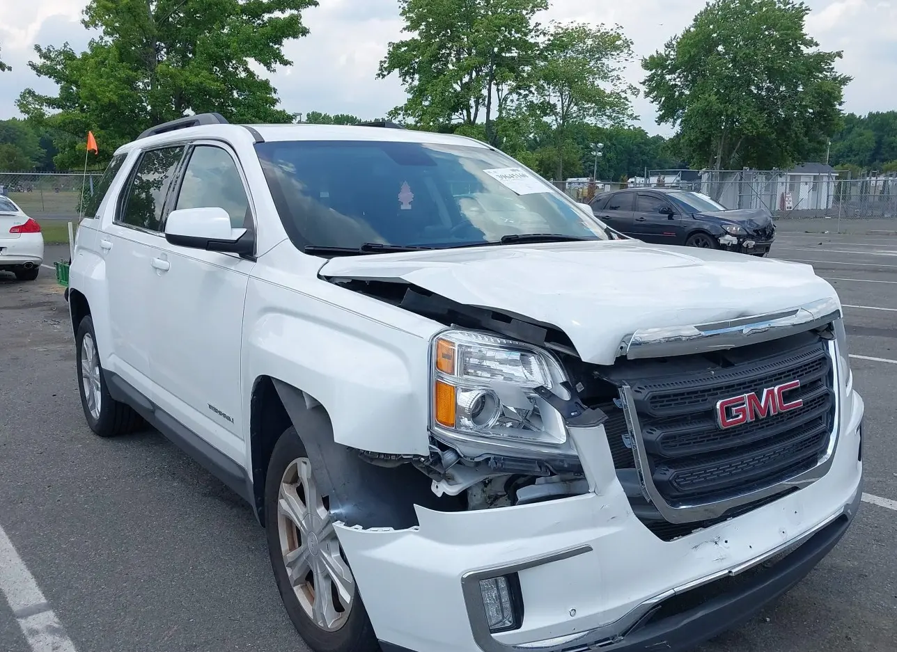 2017 GMC  - Image 1.