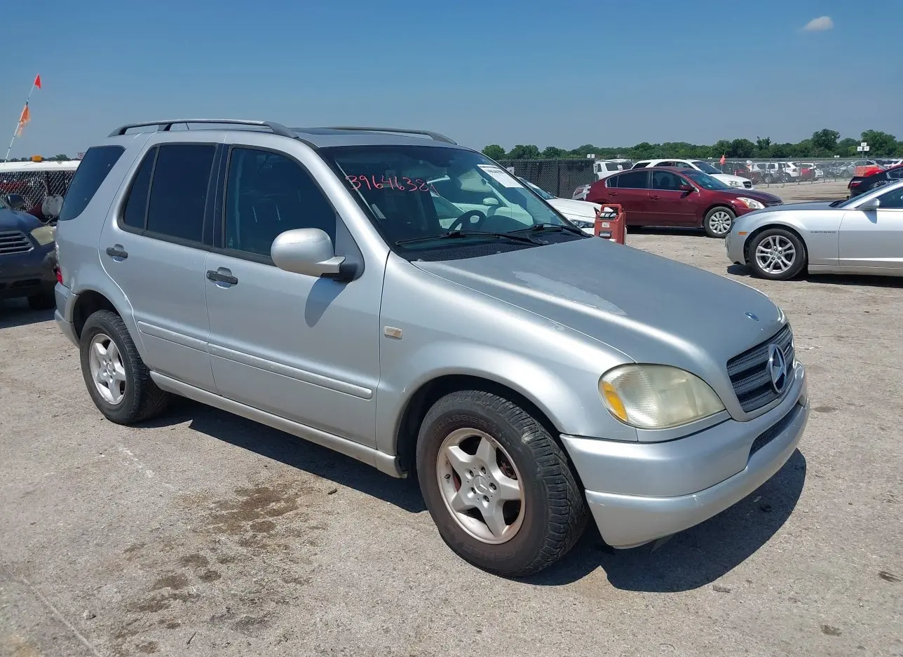 2001 MERCEDES-BENZ  - Image 1.