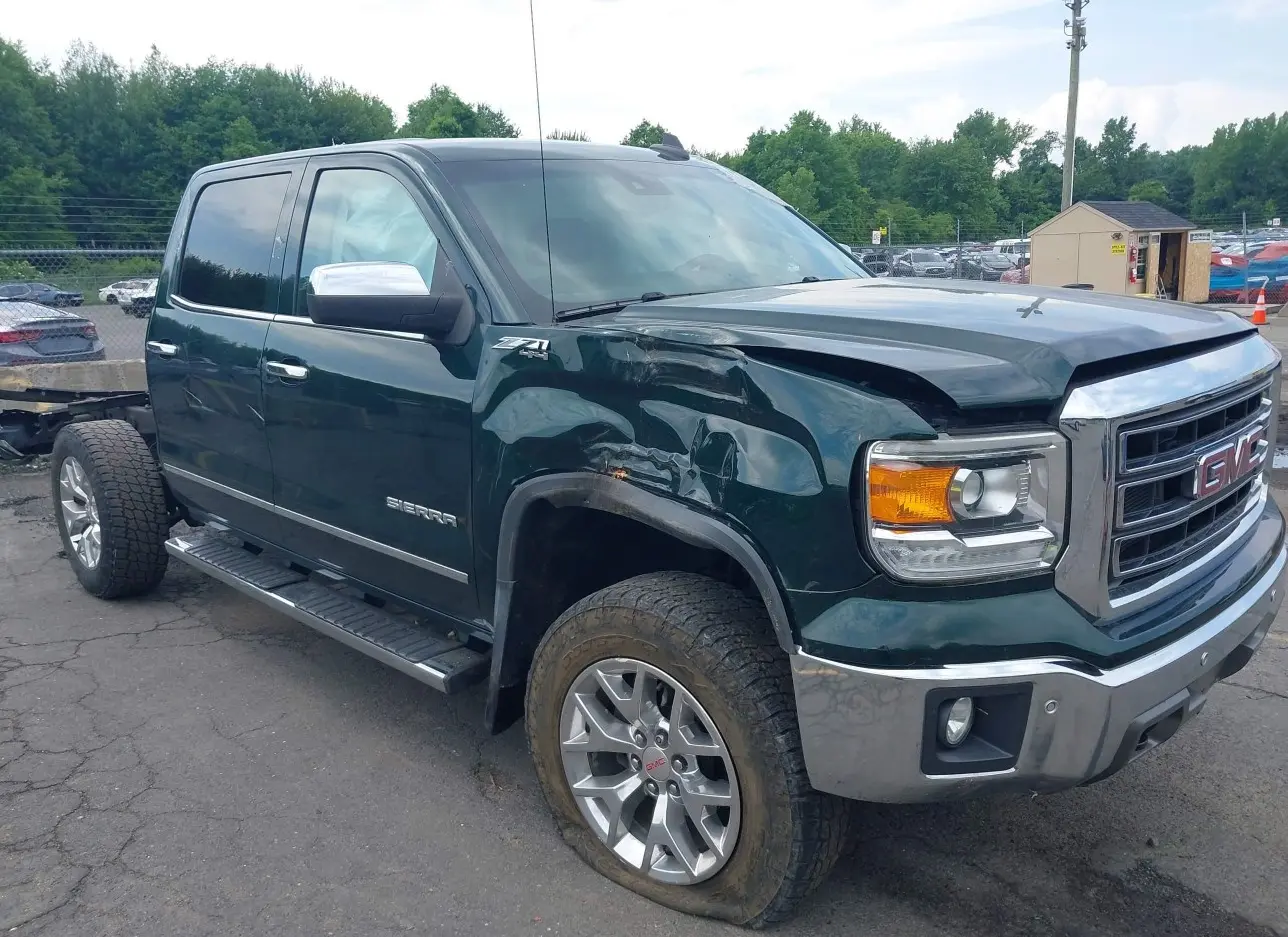 2015 GMC  - Image 1.