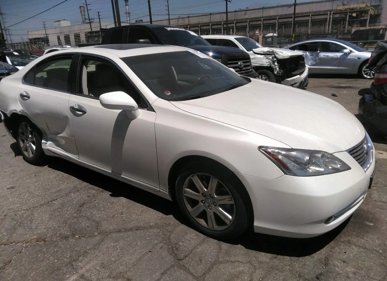 2008 LEXUS  - Image 1.