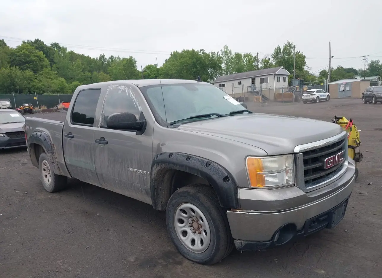 2007 GMC  - Image 1.