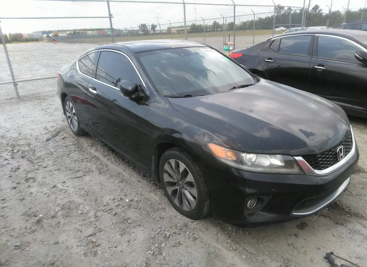 2015 HONDA  - Image 1.