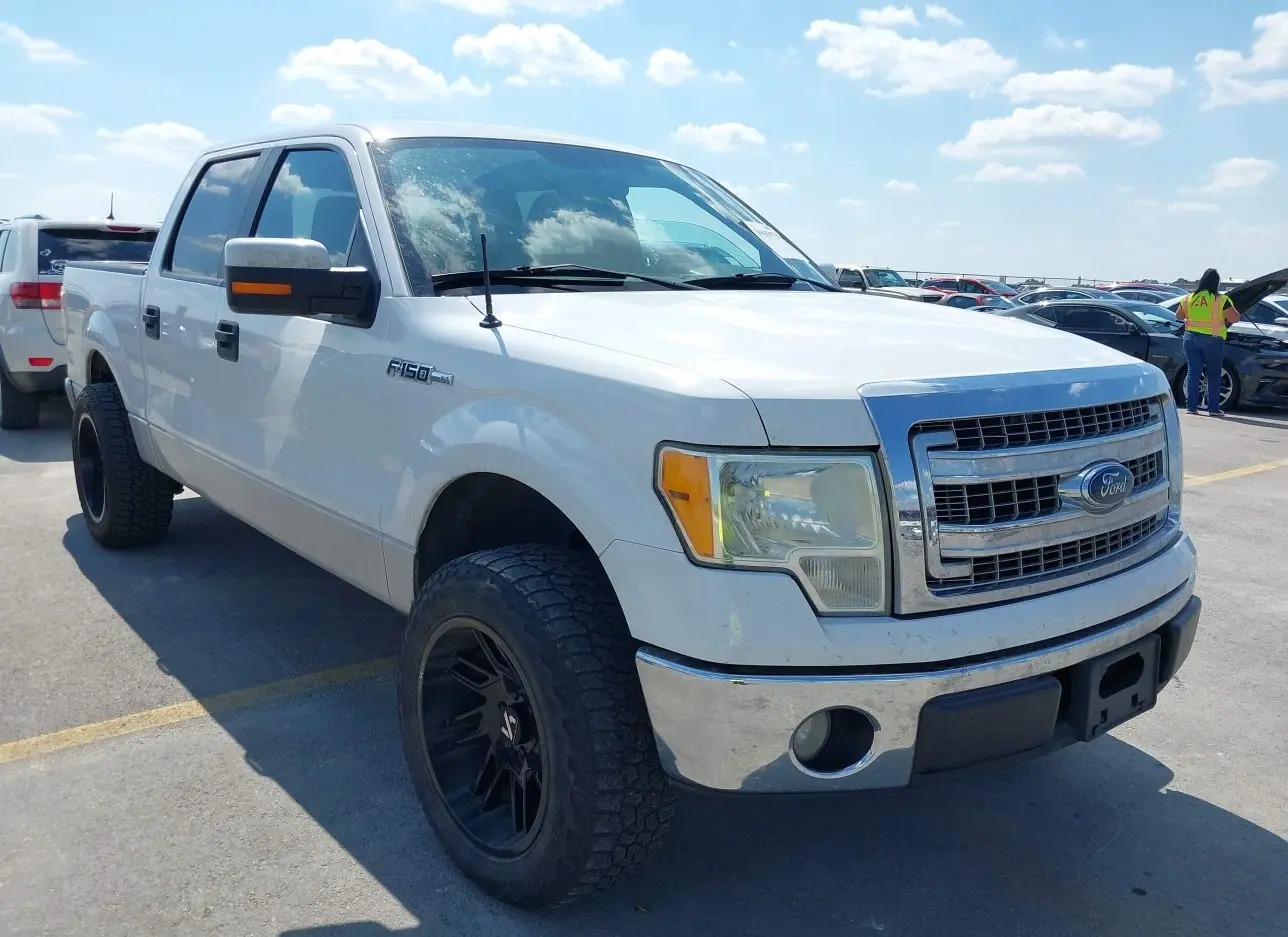 2010 FORD  - Image 1.