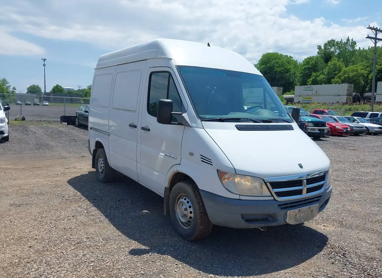 2005 SPRINTER (DODGE OR FREIGHTLINER)  - Image 1.