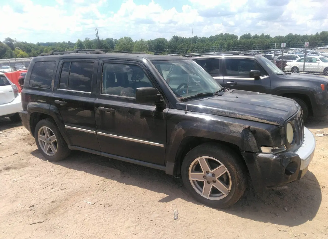 2008 JEEP  - Image 1.