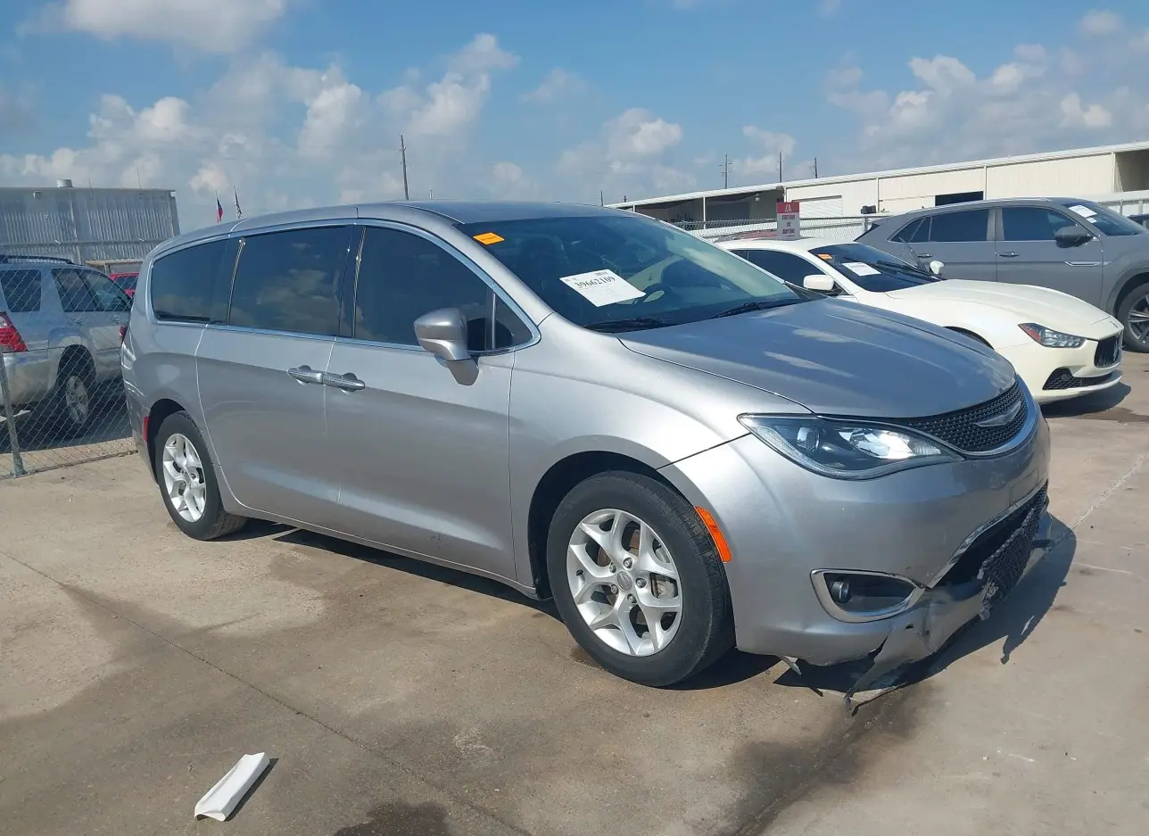 2018 CHRYSLER  - Image 1.