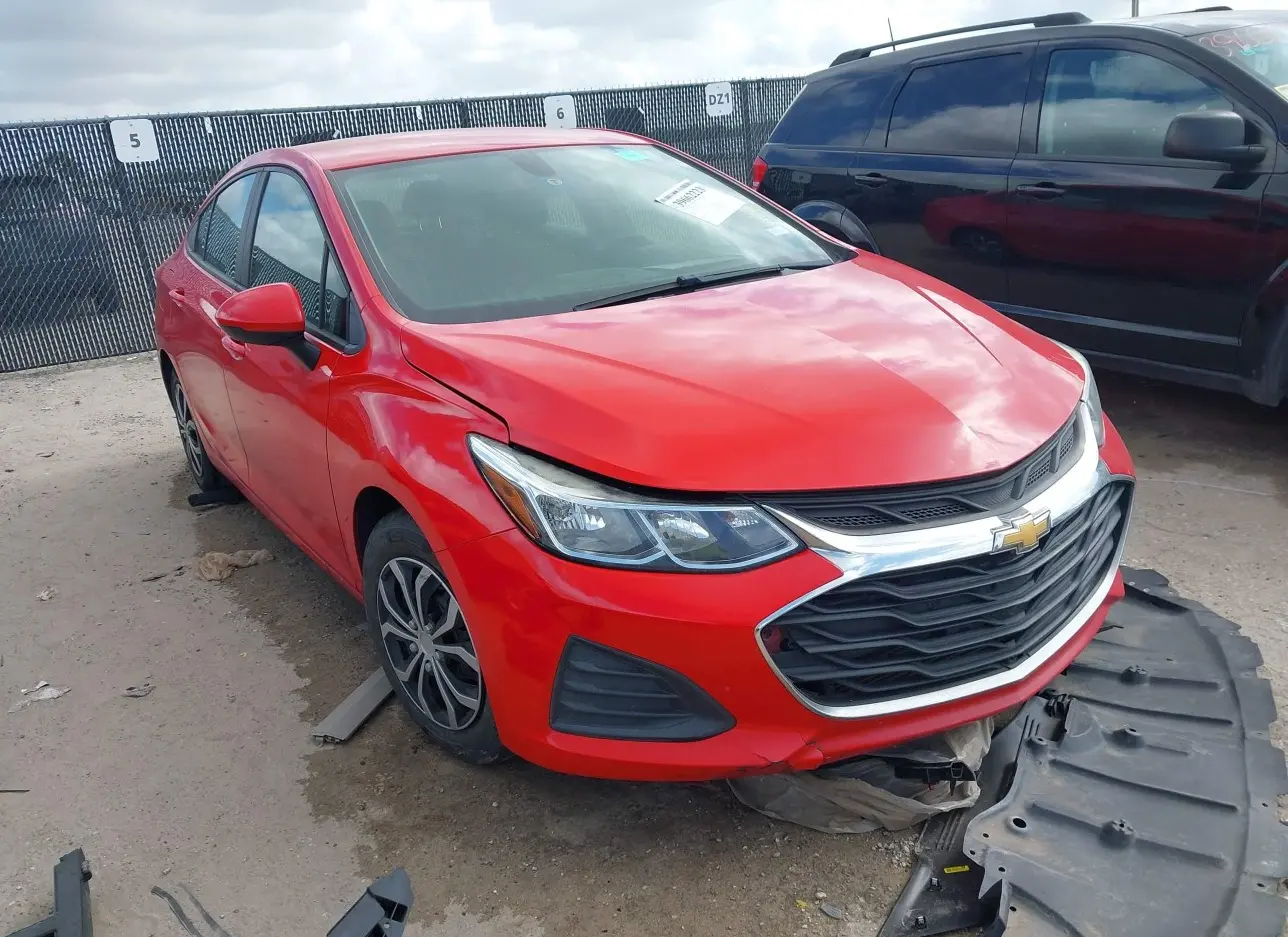 2019 CHEVROLET  - Image 1.