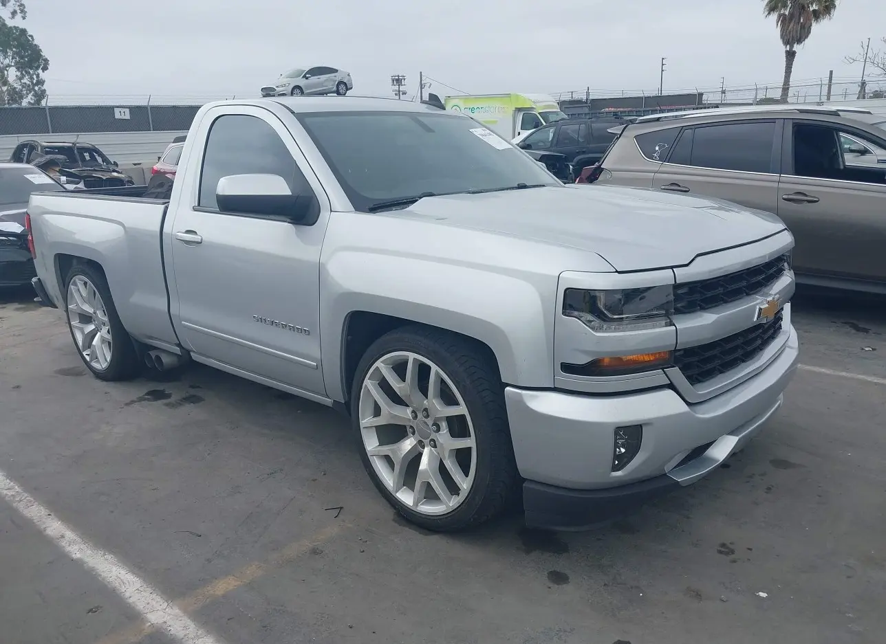 2016 CHEVROLET  - Image 1.