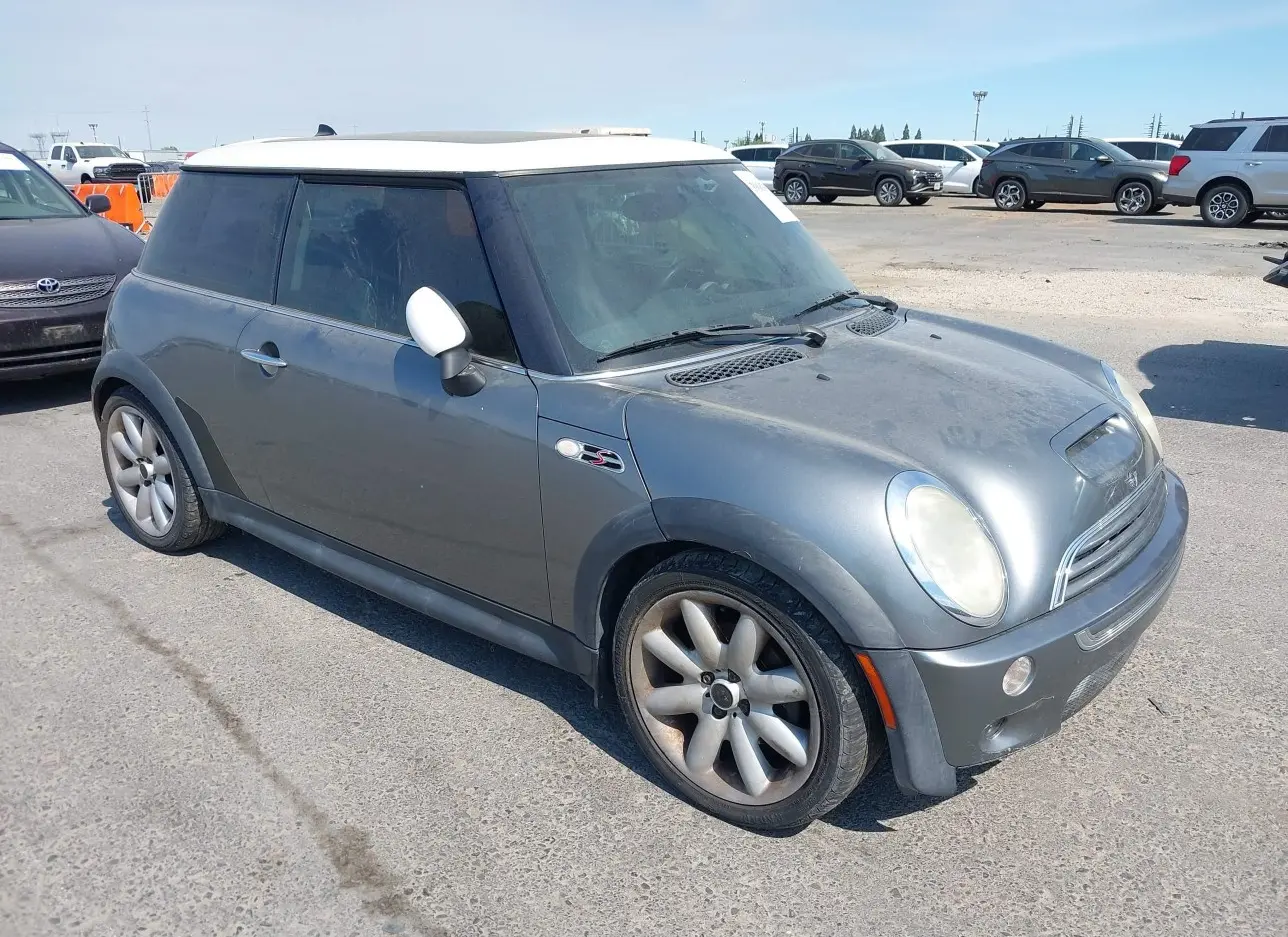 2002 MINI  - Image 1.