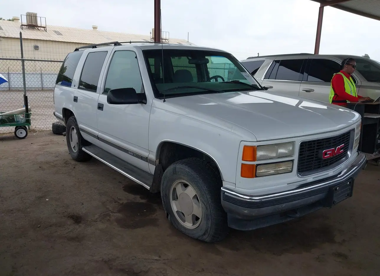 1999 GMC  - Image 1.