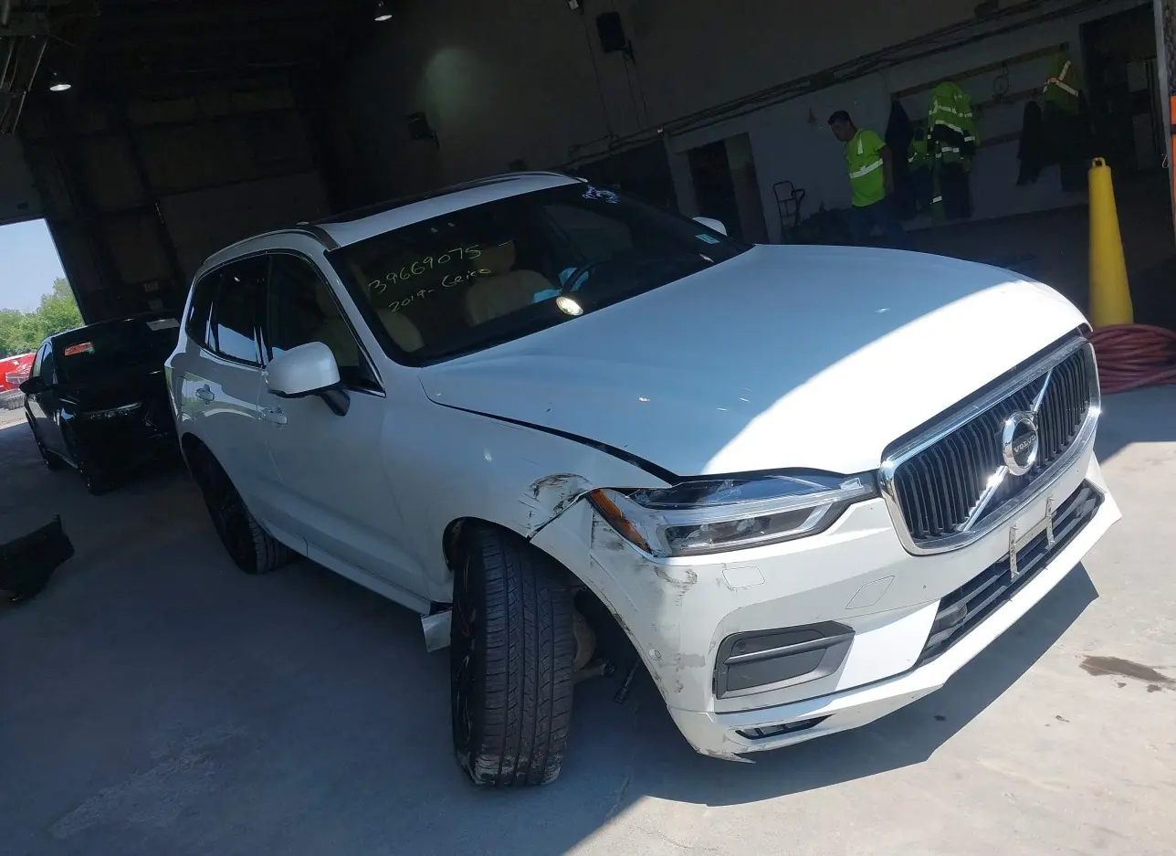 2019 VOLVO  - Image 1.