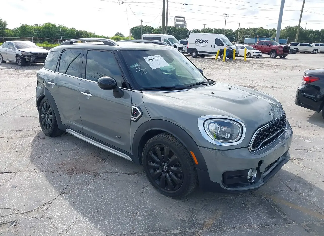 2019 MINI  - Image 1.