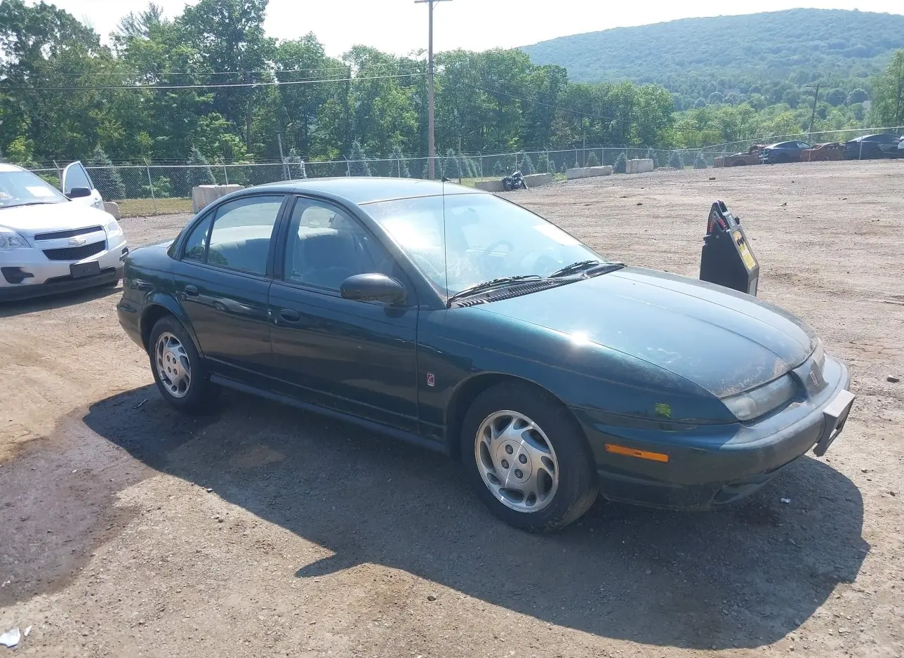 1996 SATURN  - Image 1.