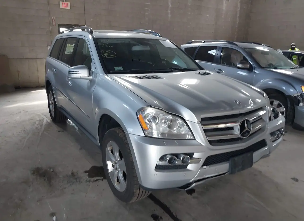 2011 MERCEDES-BENZ  - Image 1.