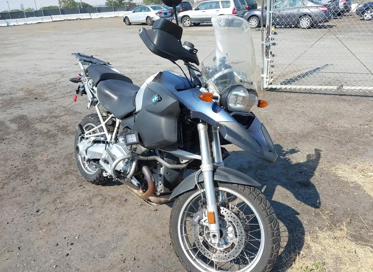 2005 BMW  - Image 1.