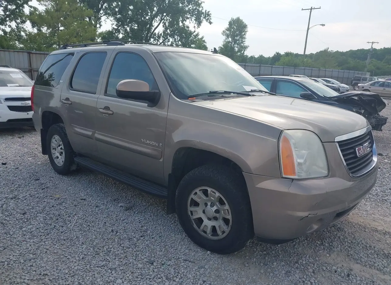 2007 GMC  - Image 1.