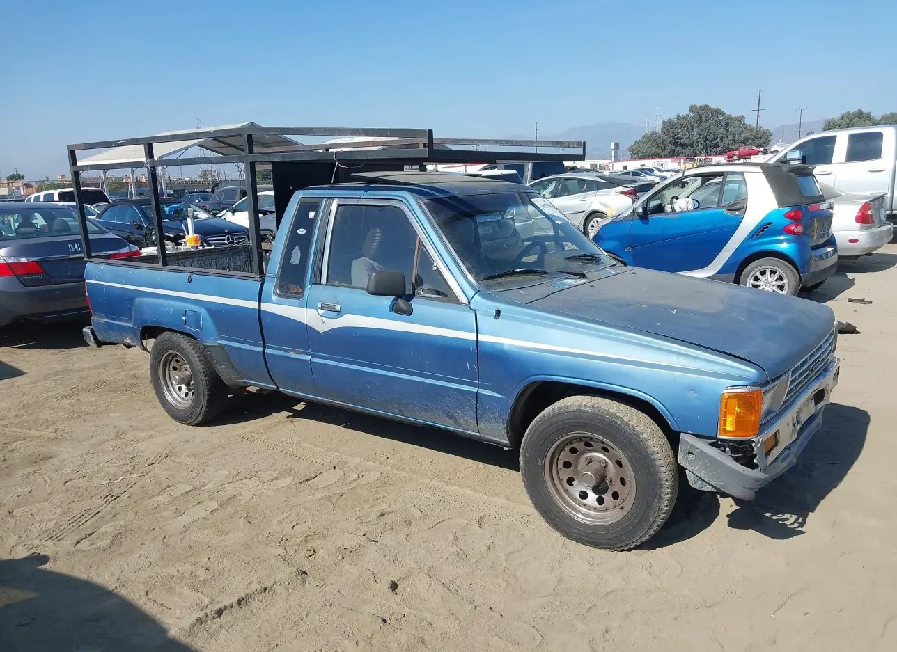 1985 TOYOTA  - Image 1.